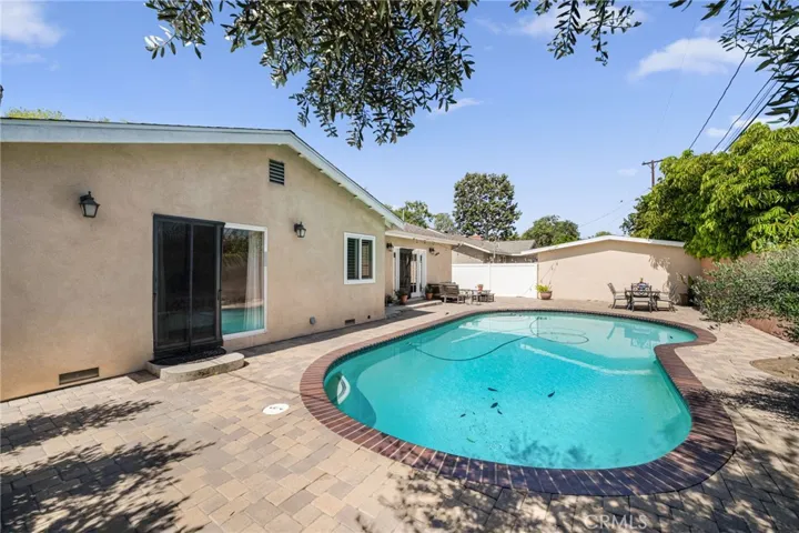 2784 Vuelta Grande, Long Beach, California 90815