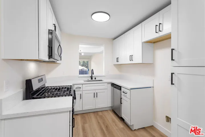 535 W 4th Street 110, Long Beach, California 90802
