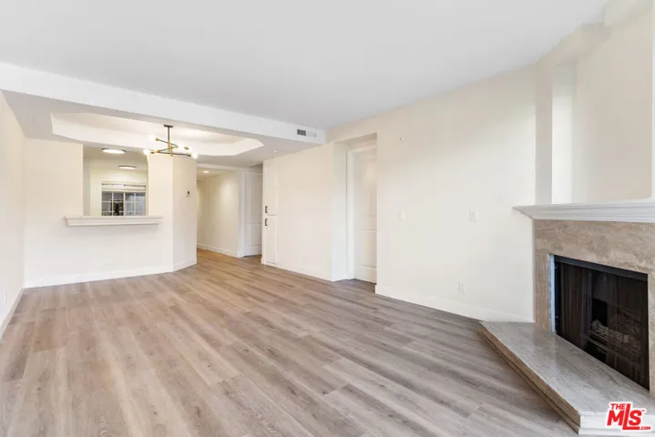 535 W 4th Street 110, Long Beach, California 90802