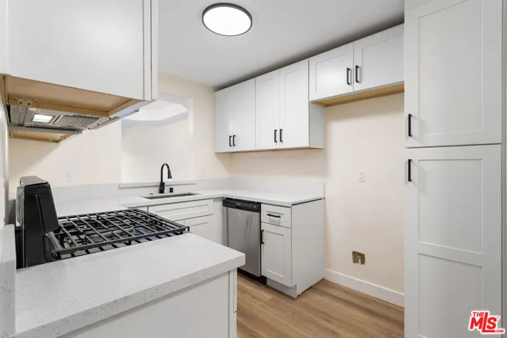 535 W 4th Street 110, Long Beach, California 90802