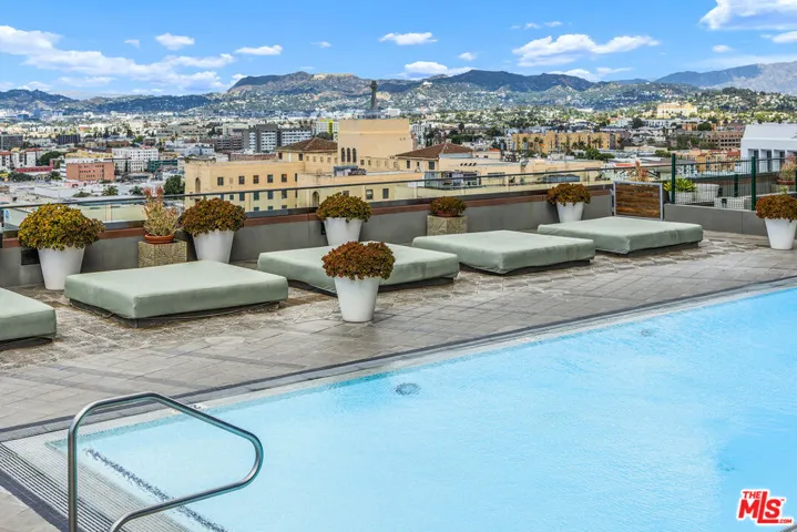 1100 Wilshire Boulevard 2911, Los Angeles, California 90017