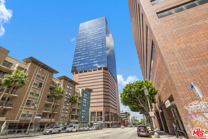 1100 Wilshire Boulevard 2911, Los Angeles, California 90017