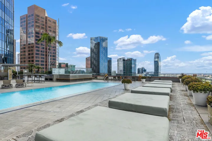 1100 Wilshire Boulevard 2911, Los Angeles, California 90017