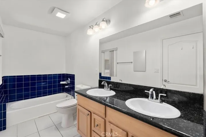 11622 Oxnard Street, North Hollywood, California 91606