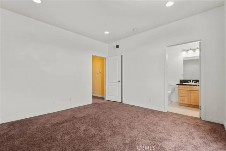 11622 Oxnard Street, North Hollywood, California 91606