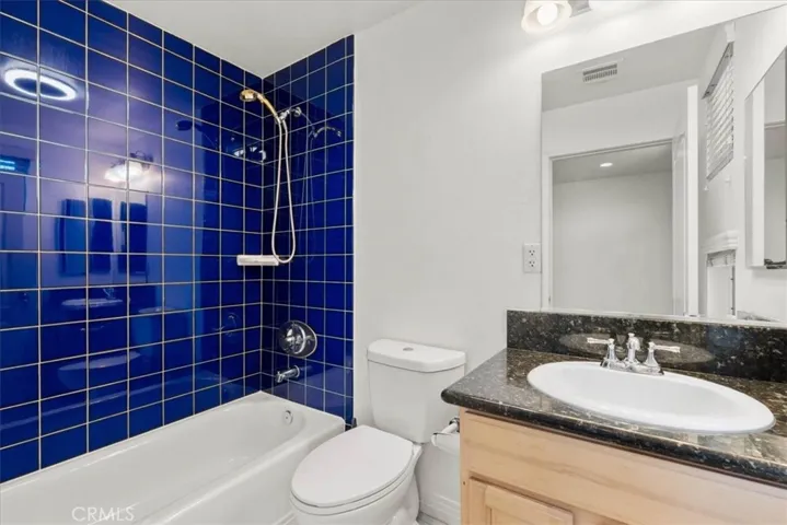 11622 Oxnard Street, North Hollywood, California 91606