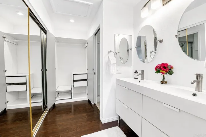 Vanity and Dual Closets