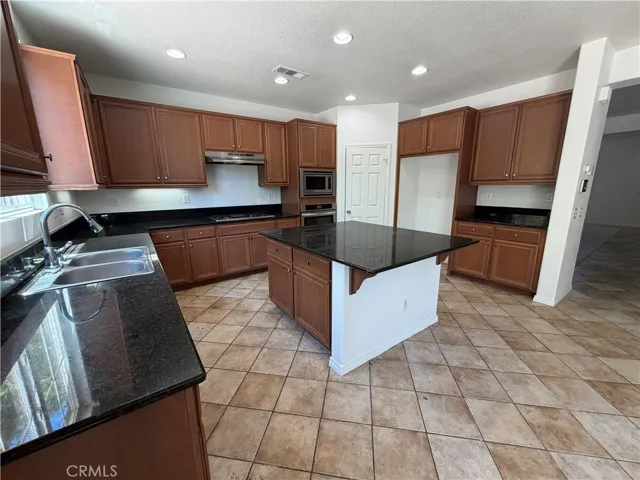 40463 Ariel Hope Way, Murrieta, California 92563