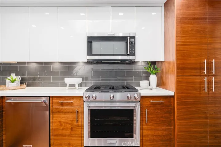 280 Cagney Lane 301, Newport Beach, California 92663