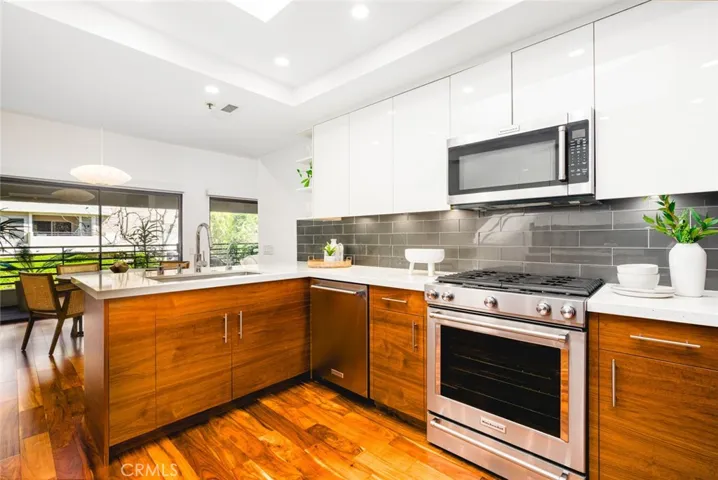 280 Cagney Lane 301, Newport Beach, California 92663