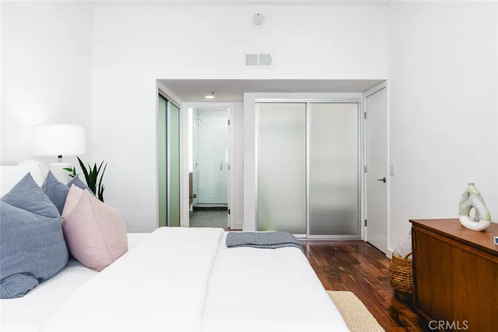 280 Cagney Lane 301, Newport Beach, California 92663