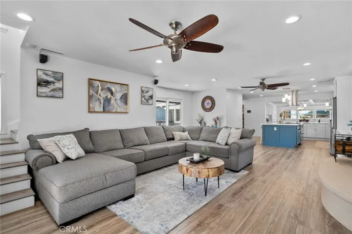 1015 Summit, Crestline, California 92325