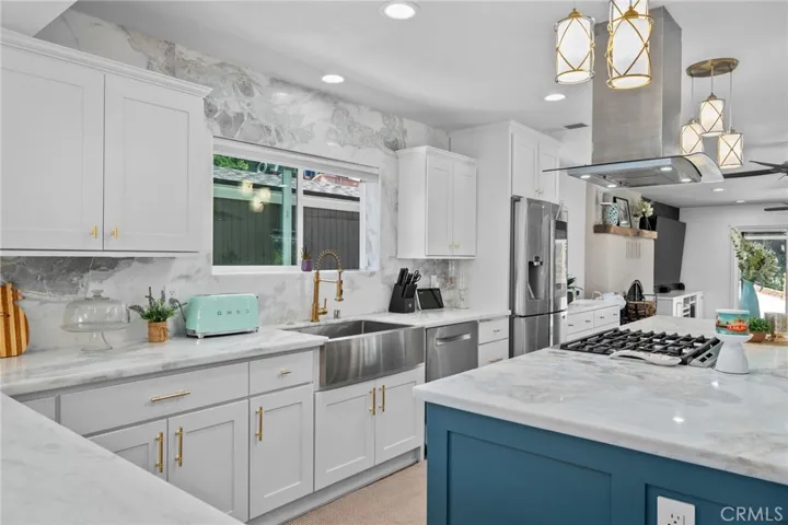 1015 Summit, Crestline, California 92325