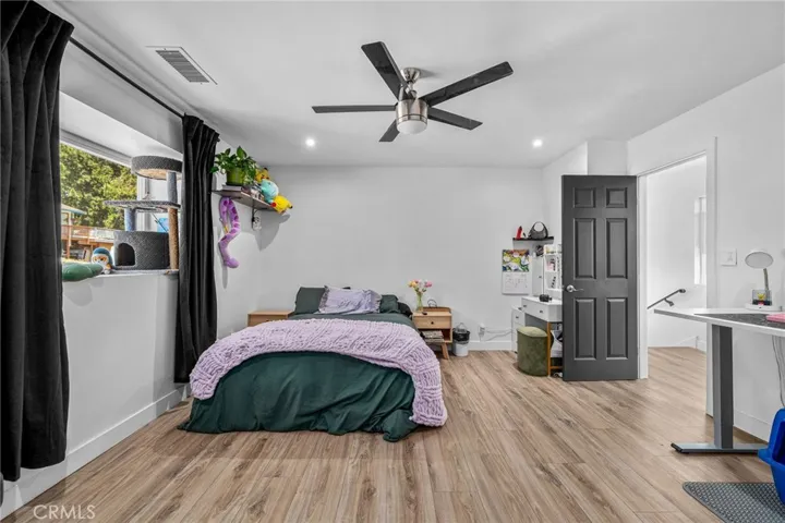 1015 Summit, Crestline, California 92325