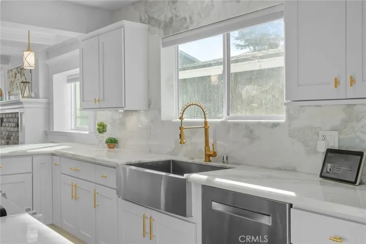 1015 Summit, Crestline, California 92325
