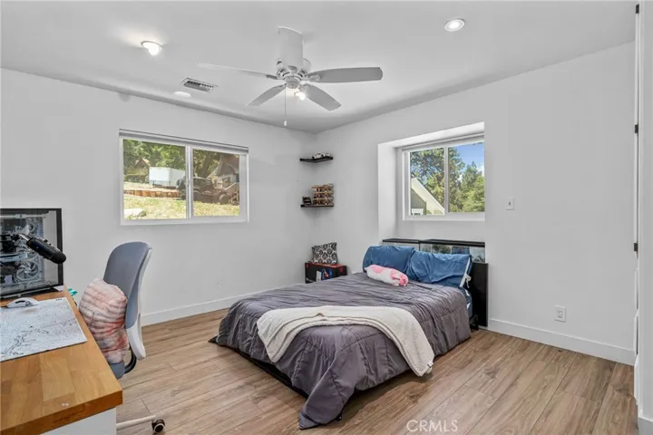 1015 Summit, Crestline, California 92325