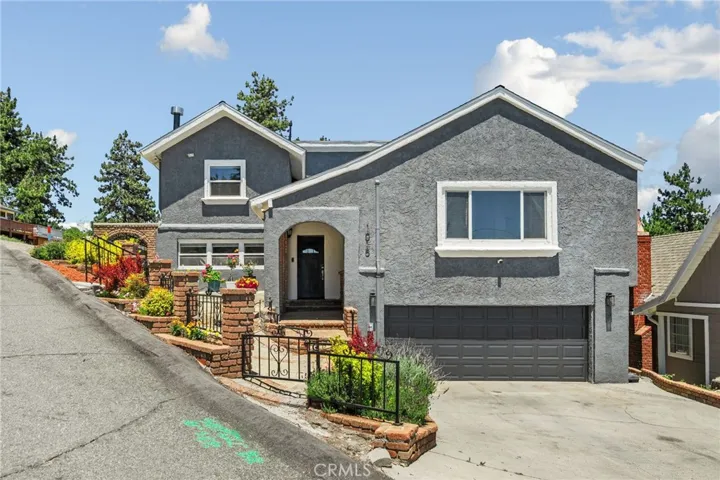 1015 Summit, Crestline, California 92325