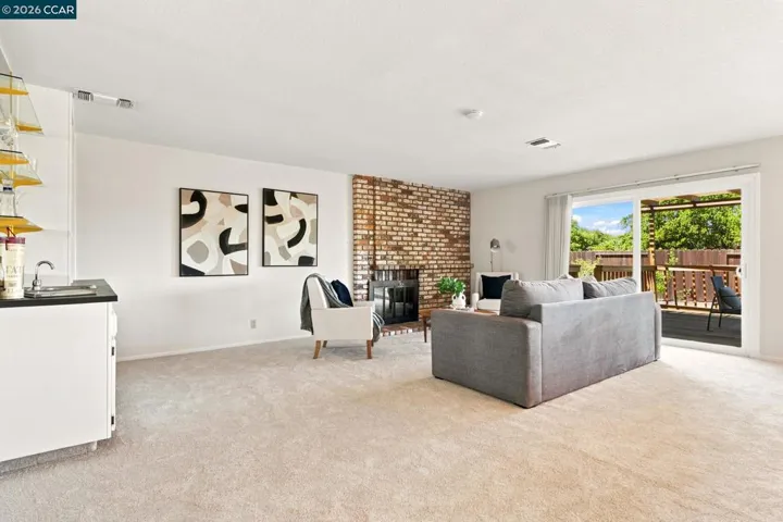 1358 Shade Oak Ln, Concord, California 94521