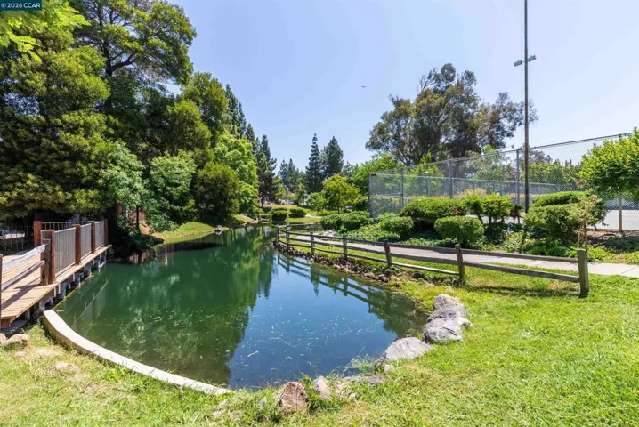 1358 Shade Oak Ln, Concord, California 94521