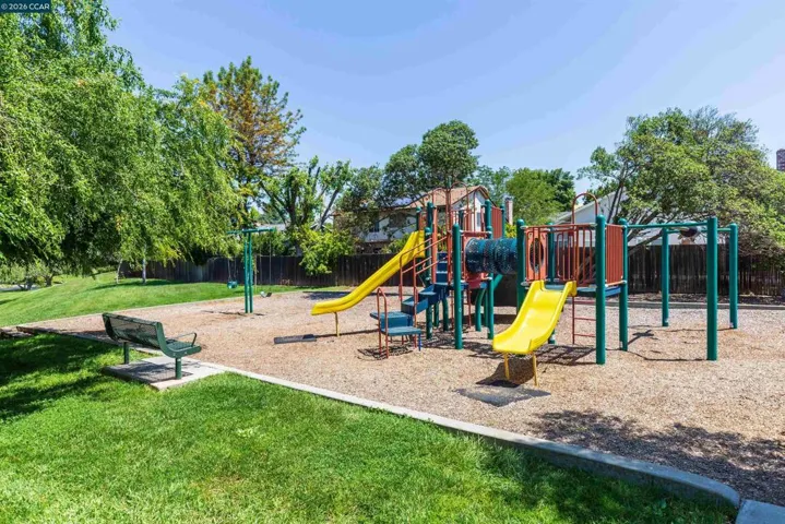 1358 Shade Oak Ln, Concord, California 94521