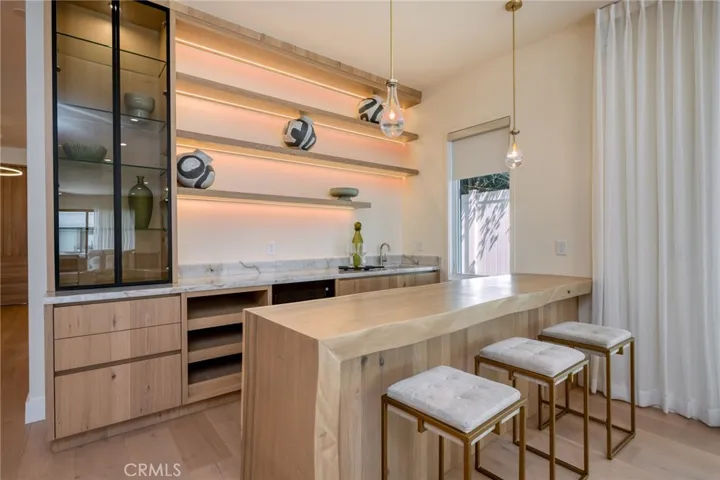 4906 Gaviota, Encino, California 91436