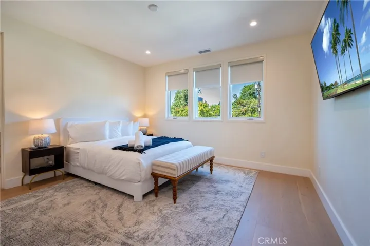 4906 Gaviota, Encino, California 91436