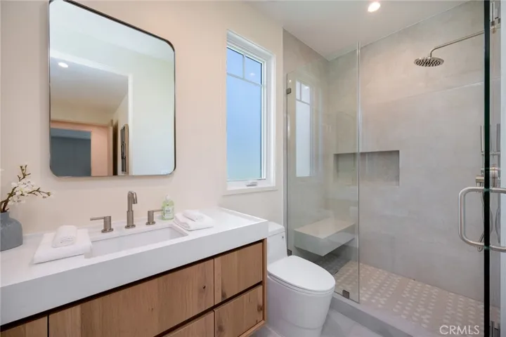 4906 Gaviota, Encino, California 91436