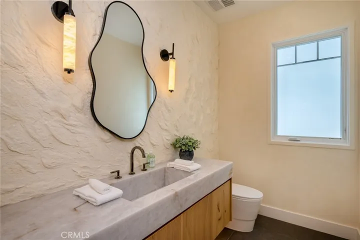 4906 Gaviota, Encino, California 91436