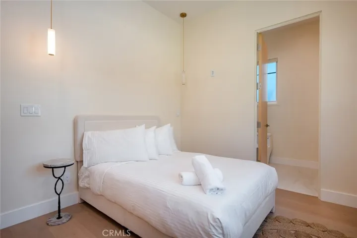 4906 Gaviota, Encino, California 91436