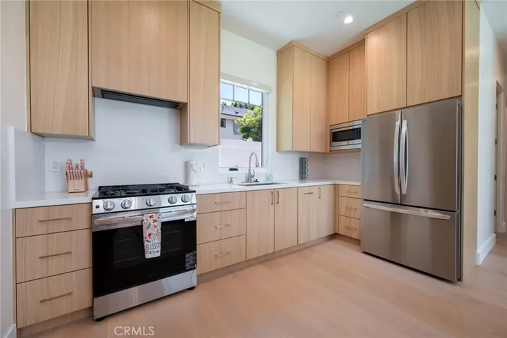 4906 Gaviota, Encino, California 91436