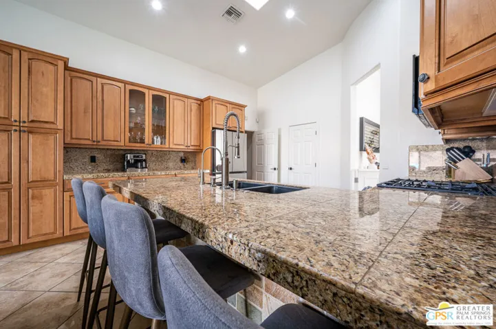 kitchen bar area