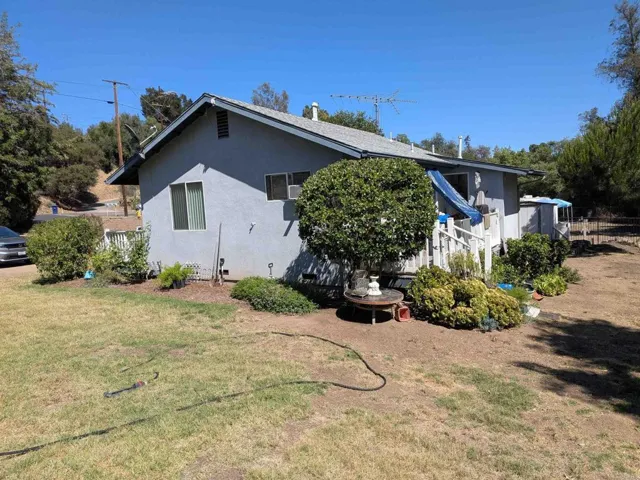 3013 3017 S Mission Road, Fallbrook, California 92028