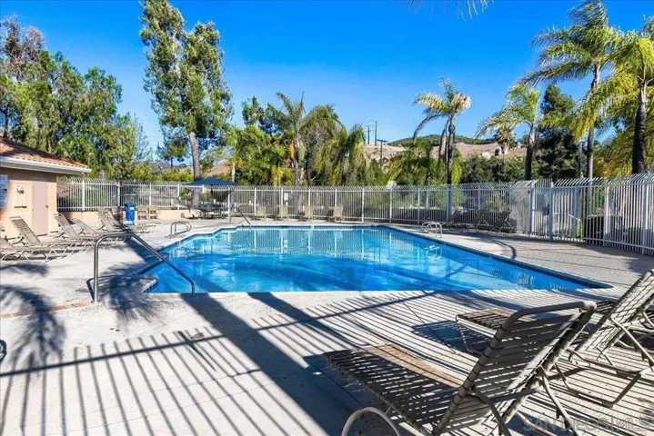 13801 Pinkard Way 8, El Cajon, California 92021