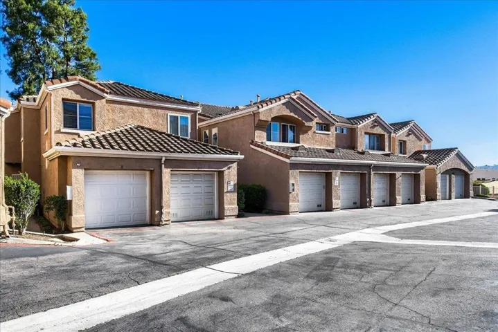13801 Pinkard Way 8, El Cajon, California 92021
