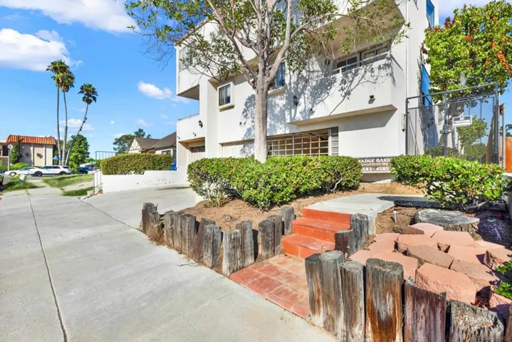 4585 51st 4, San Diego, California 92115