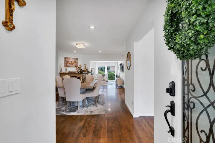 6954 Woodlake Avenue, West Hills, California 91307