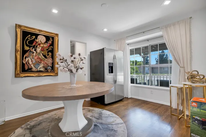 6954 Woodlake Avenue, West Hills, California 91307