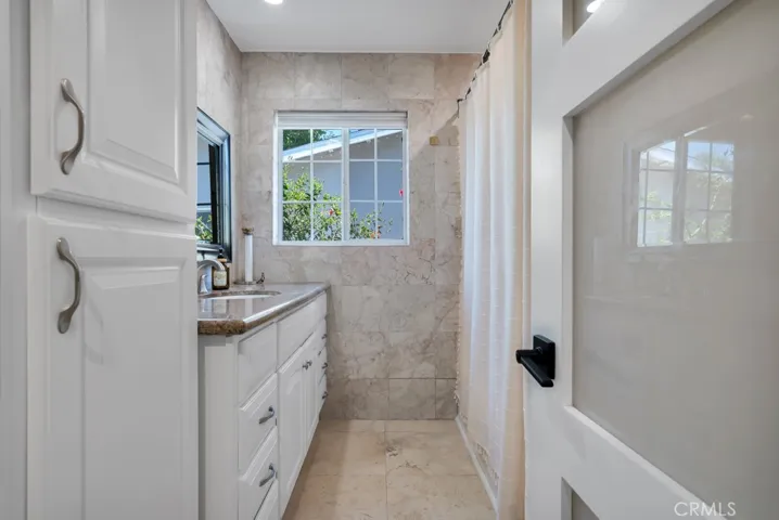 6954 Woodlake Avenue, West Hills, California 91307