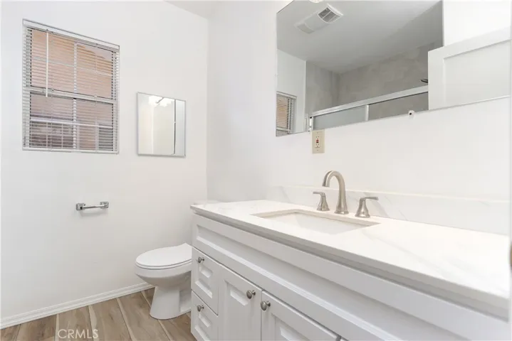 13951 Terra Bella Street, Los Angeles, California 91331
