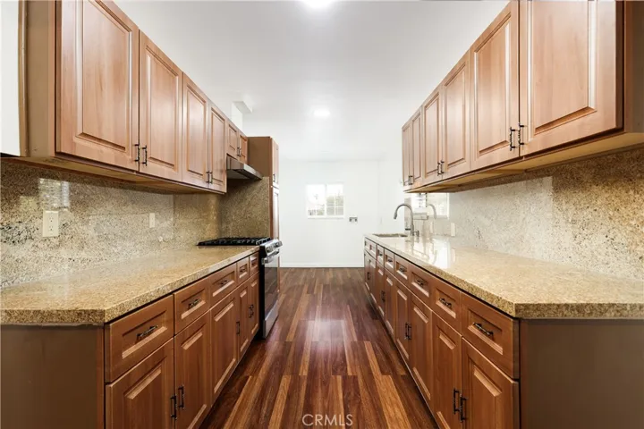 13951 Terra Bella Street, Los Angeles, California 91331