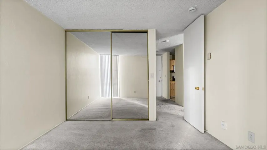 3050 Rue D’orleans 423, San Diego, California 92110