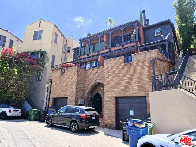 2053 Glencoe Way, Los Angeles, California 90068