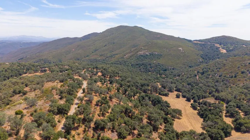 25218 Black Canyon Road, Santa Ysabel, California 92070