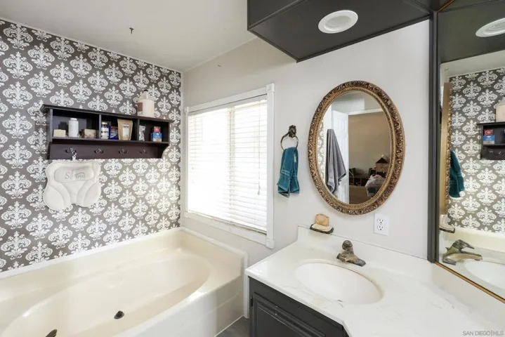 25218 Black Canyon Road, Santa Ysabel, California 92070