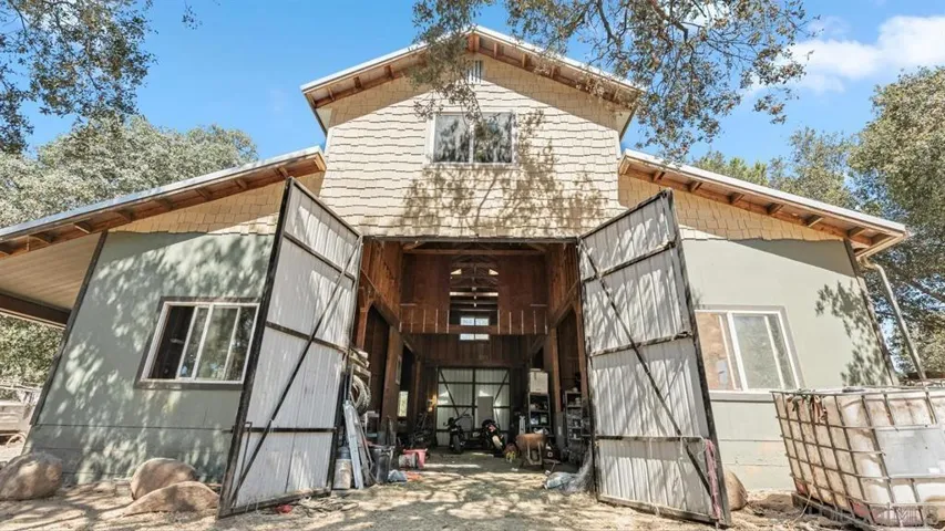 25218 Black Canyon Road, Santa Ysabel, California 92070
