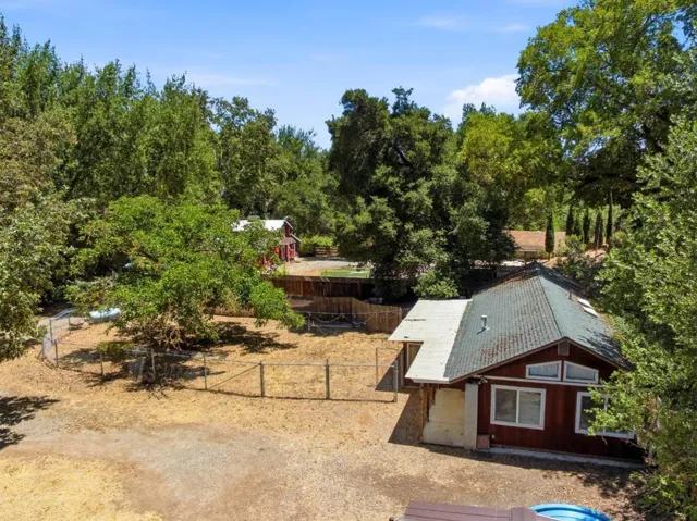 322 Casa Loma Road, Morgan Hill, California 95037