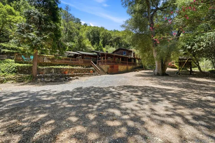 322 Casa Loma Road, Morgan Hill, California 95037