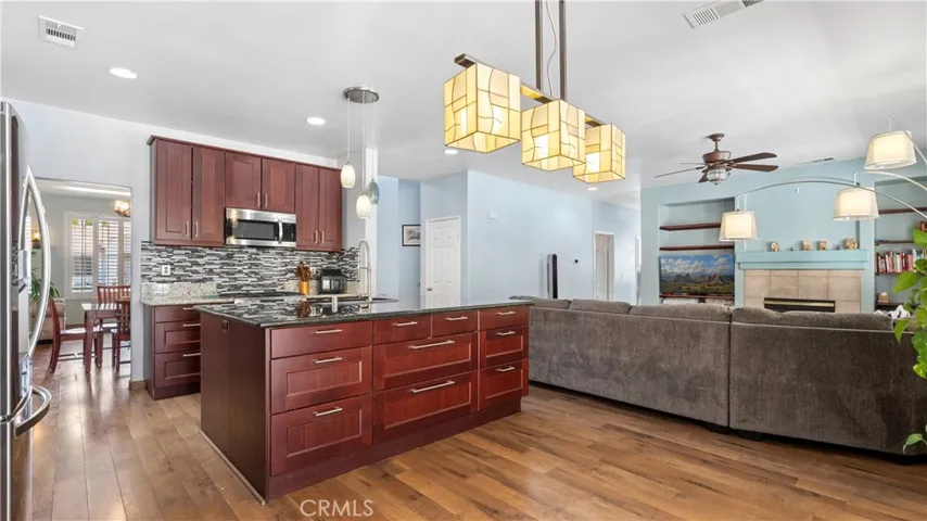 4048 De Anza, Palmdale, California 93551