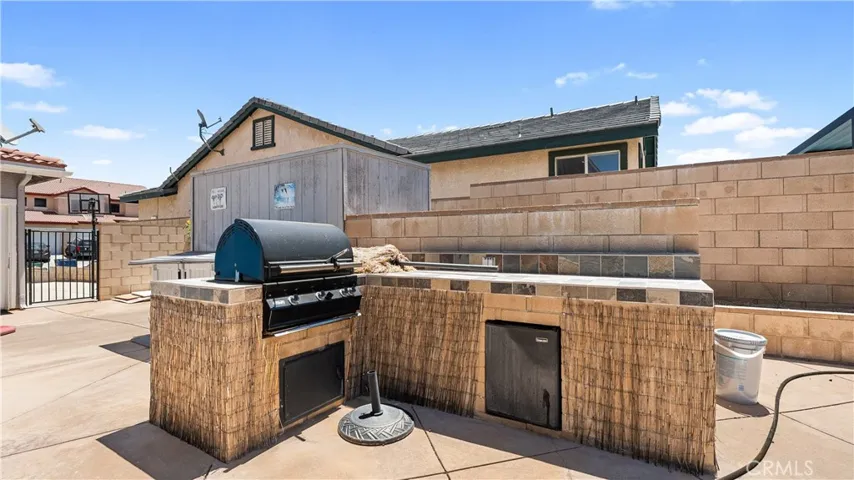 4048 De Anza, Palmdale, California 93551