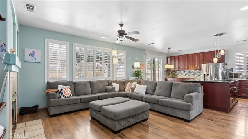 4048 De Anza, Palmdale, California 93551